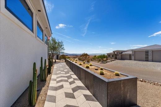 6269 Avienda De Las Colinas, photo 11 of 314