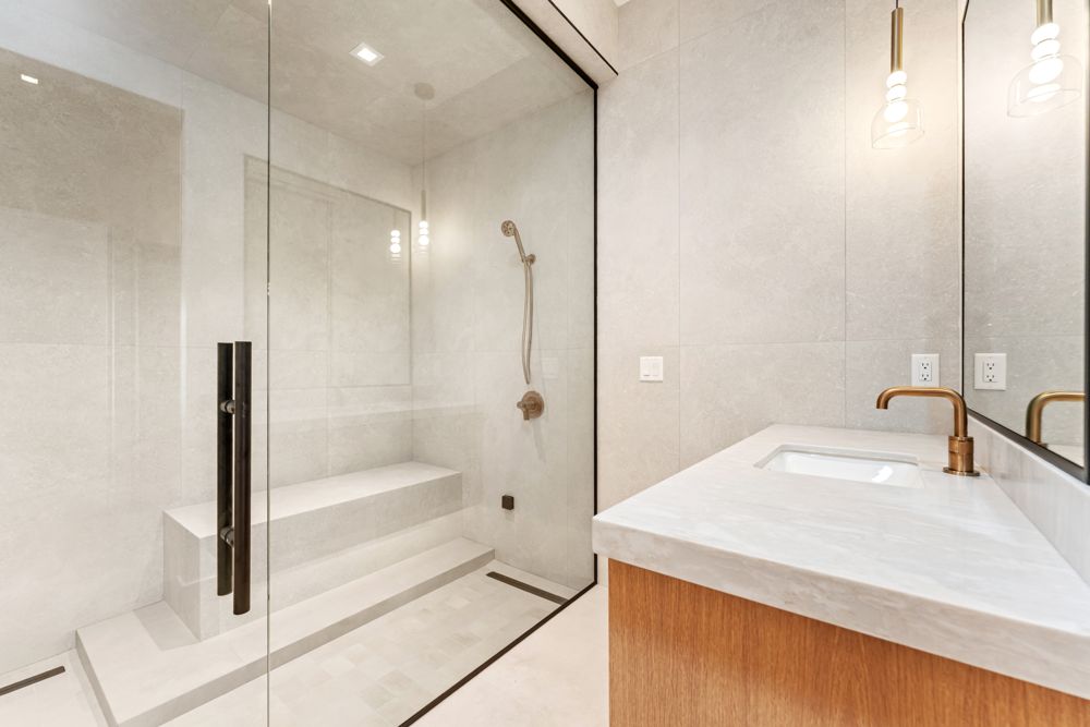 Primary bath with the steam shower